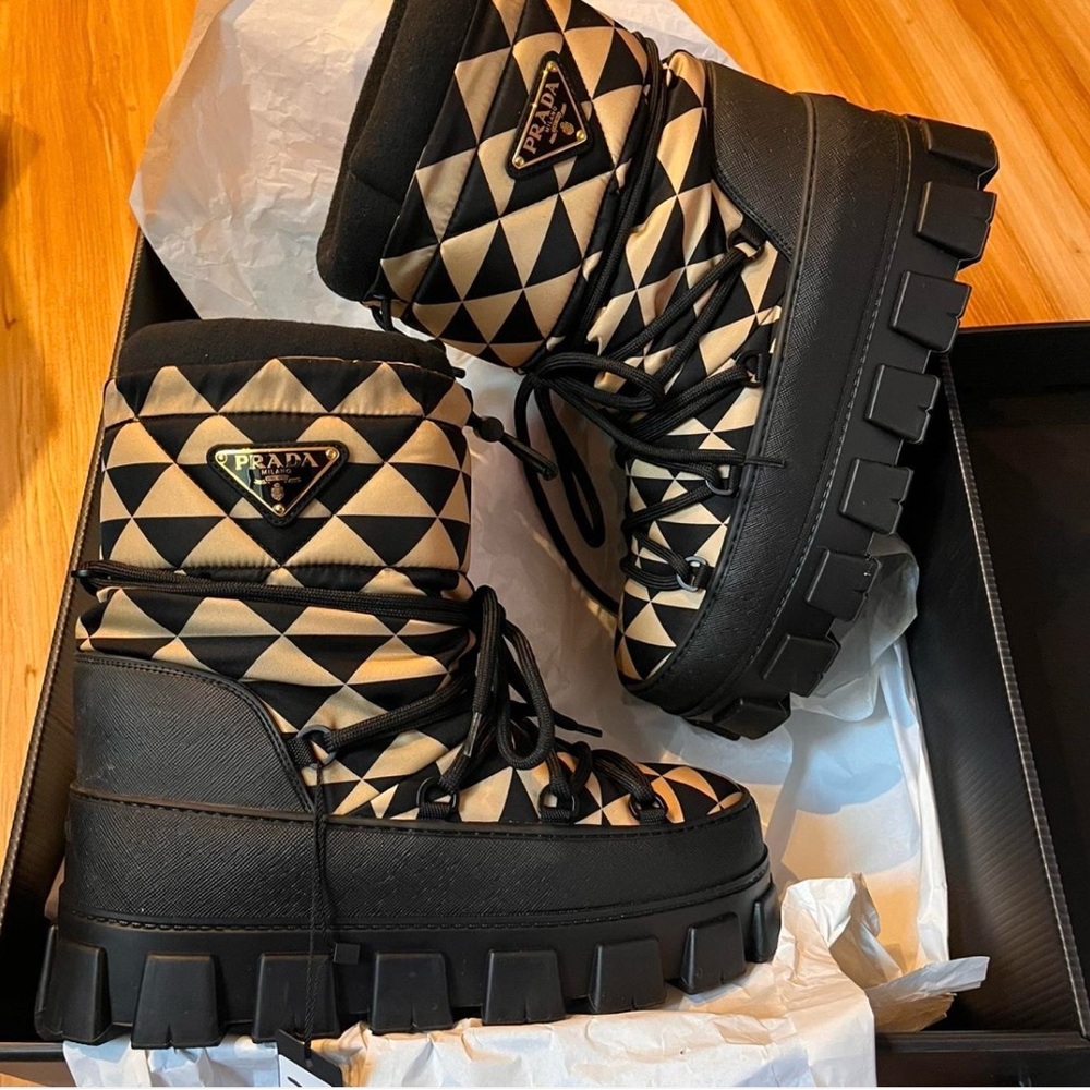 Prada Women's Apres Ski Boots - Like New with Box! Resort + Ski Fashion